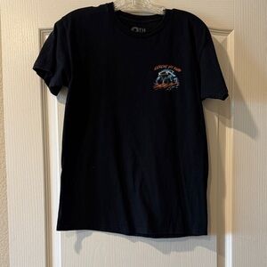 Tilly's Black Short Sleeve Tee